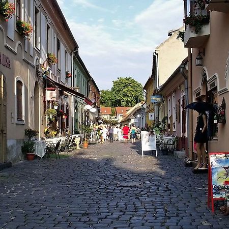 Relax Apartman Eger Exterior foto