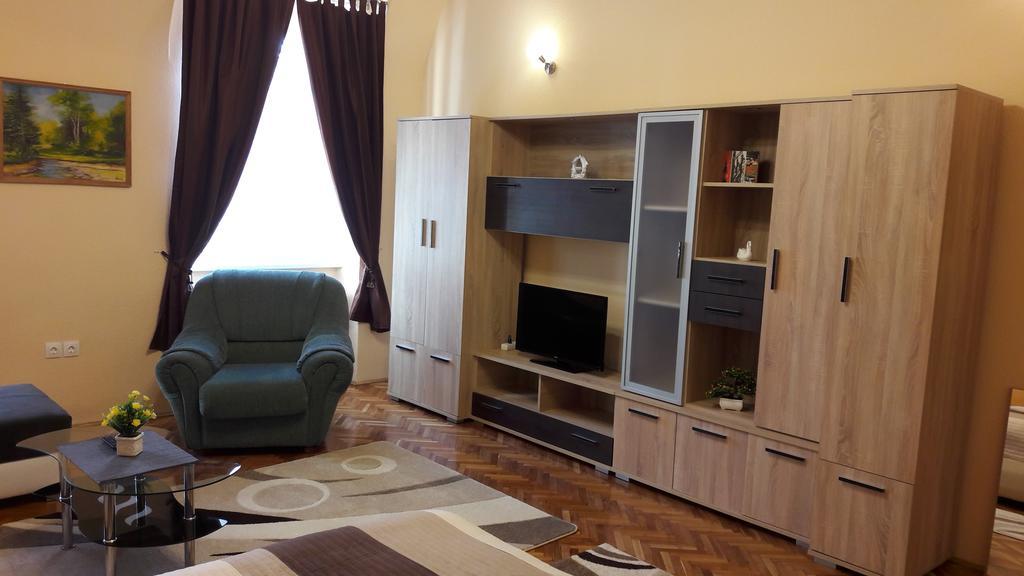Relax Apartman Eger Exterior foto