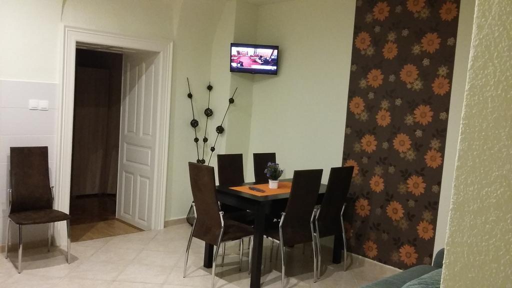 Relax Apartman Eger Exterior foto